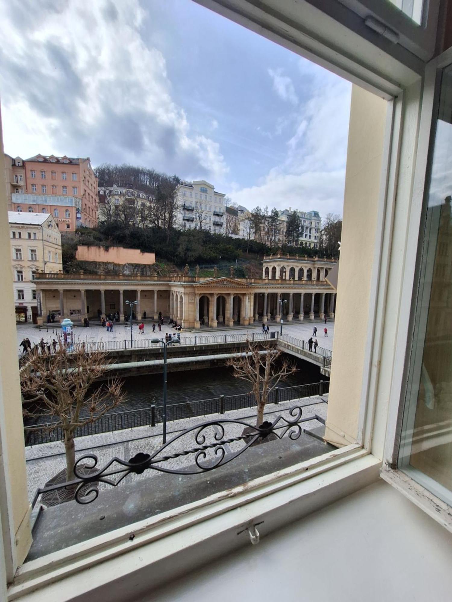 Apartments Stubsi With Colonnade View Karlovy Vary Kültér fotó