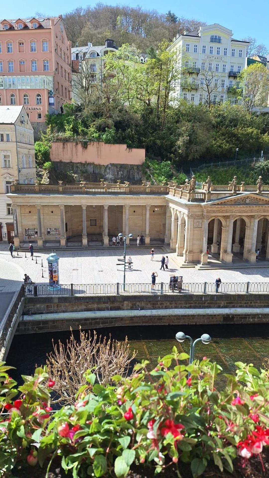 Apartments Stubsi With Colonnade View Karlovy Vary Kültér fotó